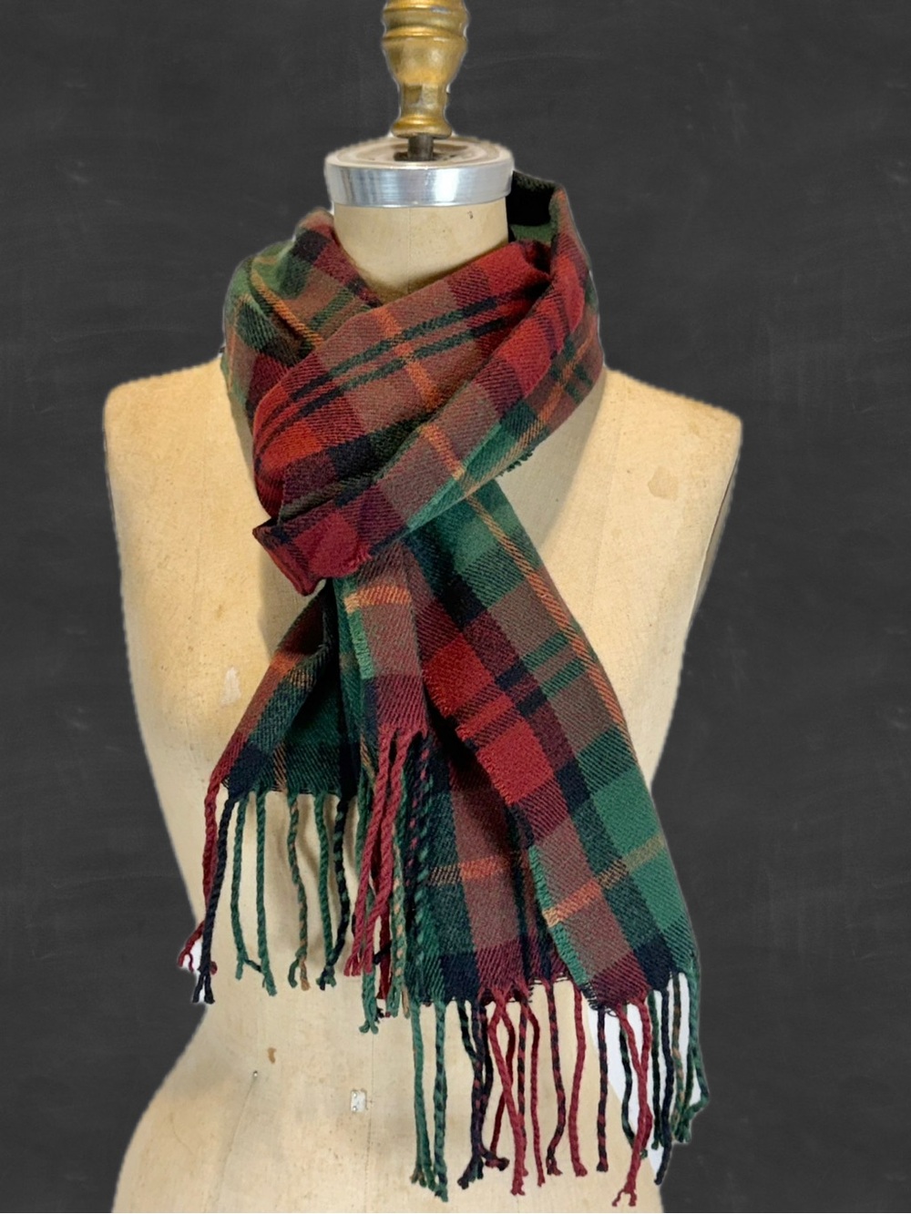 Eddie Bauer tartan plaid wool scarf wrap fringe classic timeless red‎ green cozy